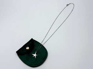 Coco Chanel ”Star Necklace” pendant collier