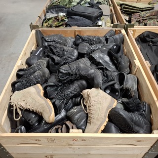 Partij Schoenen, O.a. Meindl, Haix, Loa