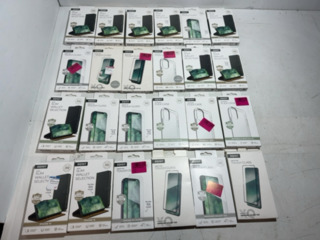 Partij telefoon hoesjes en screen protectors, XQISIT