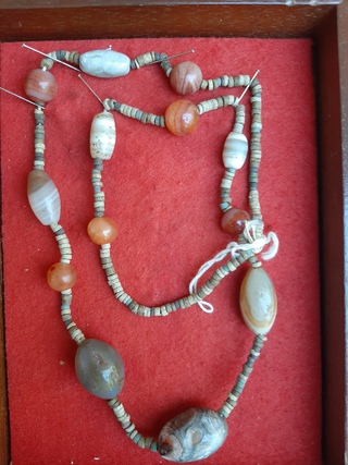 Ketting van glaskralen, 2e eeuw