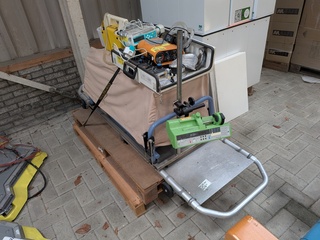 Couveuse met divers medisch apparatuur, Transport-Inkubator 5400