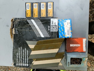 Diverse spijkers DeWalt