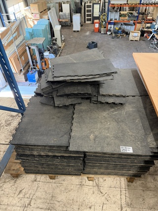 Partij PVC kliktegels, 85 m2