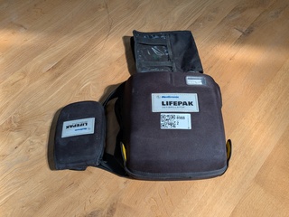 Defibrillator Medtronic, Lifepak 1000