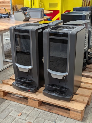 2x Koffiemachine de Jong DUKE, Zia 8.124, Zia 1.035