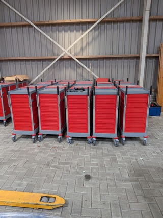 14x Modulaire schoonmaakwagen
