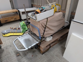 Couveuse met divers medisch apparatuur, Transport-Inkubator 5400