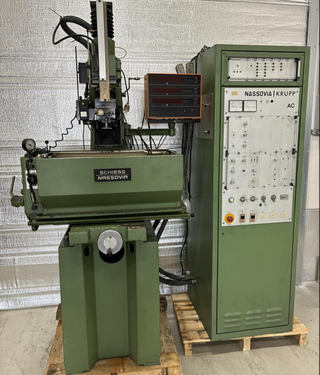 Zink-Vonk machine Schiess-Nassovia, FE 501, groen, bouwjaar 1981