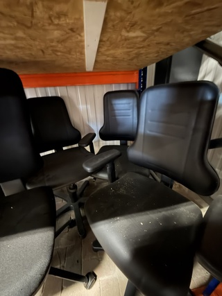 8x 8 stuks (niet) verrijdbare bureaustoelen, O.a. Labkoo, zwart