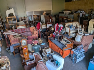 Ca. 140m2 Kunst, antiek & vintage in opslag