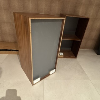2x Hangkast, hout