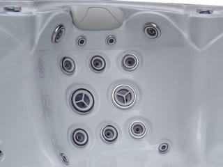 Outdoor Spa Vonato, Lerano, sneeuwwit bad met antraciete skirts