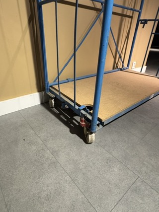 8x Meubeltransport kar Aarnoudse, blauw