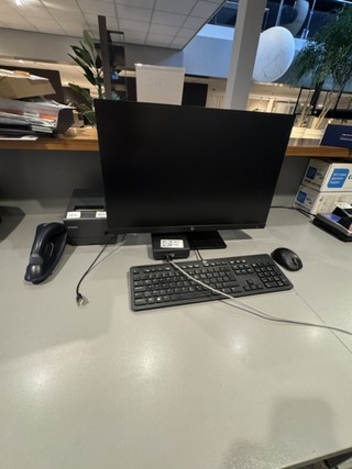 Kassa computer met monitor Intel, NUC11TNK