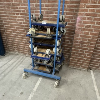 Ca. 15x Meubelhondje Aarnoudse/Cordes, met transportkar