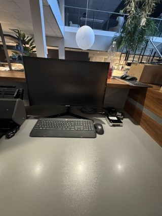 Computer met monitor Intel, NUC5i5RYK