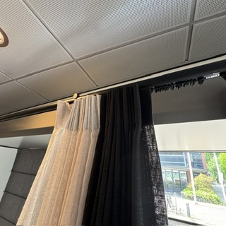 Gordijnrail met gordijnen, elektrisch