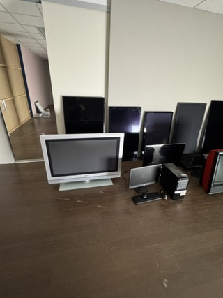 9x Televisie, computer en 7x mediaspeler O.a. Samsung, Philips en B&O