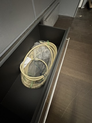 2x Ladenkast met inhoud