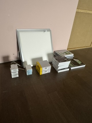 Partij LED verlichting en noodverlichting