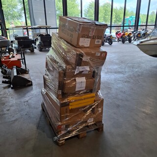 Pallet met ca. 15x Diverse Home & Living Meubelen