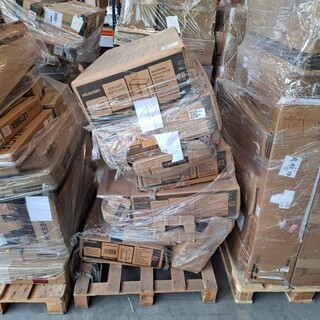 Pallet met ca. 9x Diverse Tafels – Salontafels, Bijzettafels & Haltafe