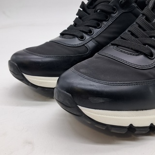 Paar sneakers, maat 6, Prada