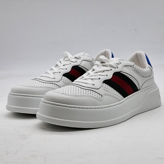 Paar sneakers, maat 8,5, Gucci, 669698