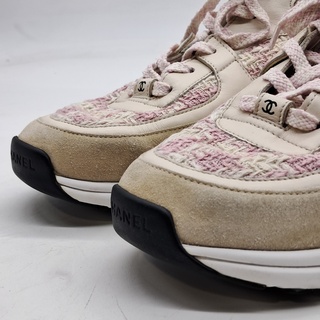 Paar sneakers, maat 42, Chanel, I G38299