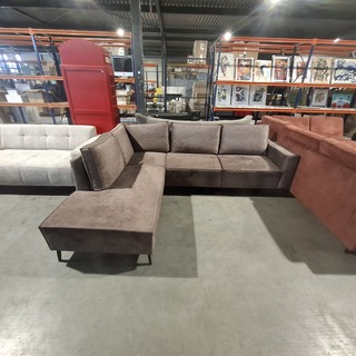 Hoekbank 265×215 cm, 2025