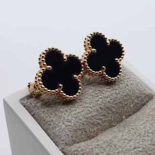 Paar oorclips, 18 karaats, Van Cleef En Arpels