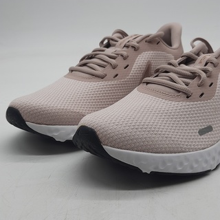 5x Paar schoenen, Nike, O.a. WMNS REVOLUTION 5