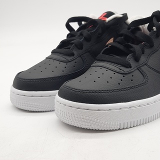 2x Paar schoenen, Nike, O.a. AIR FORCE 1