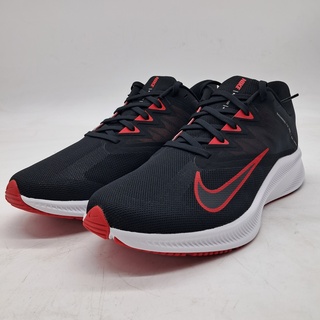 5x Paar schoenen, Nike, O.a. QUEST 3