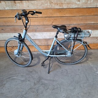 Elektrische fiets / E-bike, Batavus, Wayz, Lichtblauw