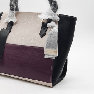 Ca. 16x Handtas, Naomi Cambell