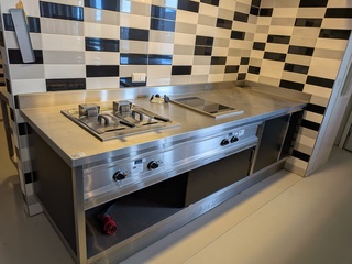 RVS horeca kook-/frituurunit met dubbele friteuse en inductiekookplaat