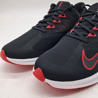 5x Paar schoenen, Nike, O.a. QUEST 3