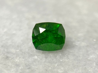 Demantoid – 0.73 carat natuurlijke demantoid