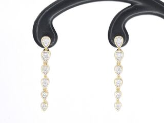 Gouden oorbellen met diamanten