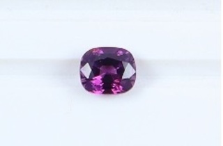 Granaat – 1.21 carat natuurlijke Almandien pyroop granaat