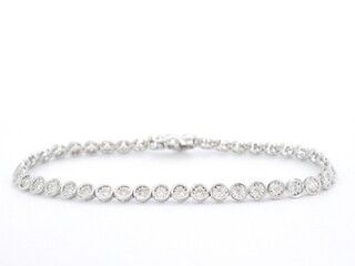 Witgouden armband vol met diamanten gezet