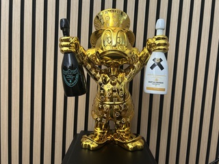 Dagobert Duck beeld, Lior24, Goud