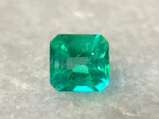 Smaragd – 0.79 carat natuurlijke Colombiaanse smaragd