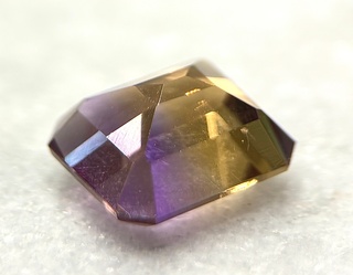Edelsteen – 8.90 carat natuurlijke ametrien