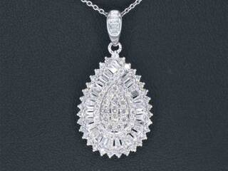 Exclusieve witgouden druppelvormige hanger met diamanten, excl. kettin