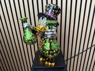 Dagobert Duck beeld, Lior24, Paars/Groen/Zwart/Goud