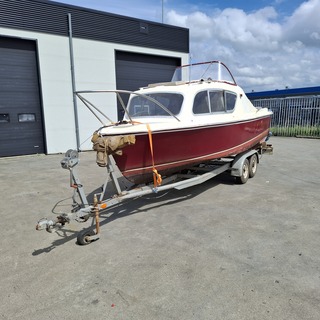 Kajuitboot met Yamaha 9,9pk en boottrailer, Fairline, 630