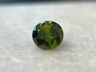 Demantoid – 0.99 carat natuurlijke demantoid