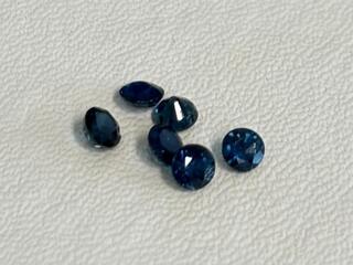 Saffier – Mooie rond geslepen natuurlijke saffieren 1.04 carat